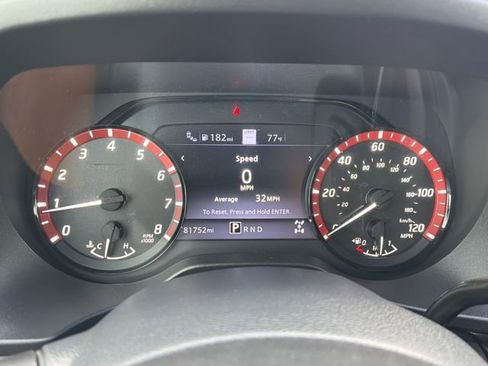 Used 2021 Nissan Titan PRO-4X w/ Pro-4x Convenience Package AWD/4WD image 11
