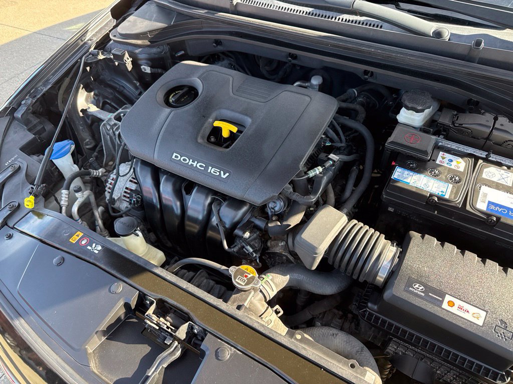 Used 2017 Hyundai Elantra Limited FWD image 45