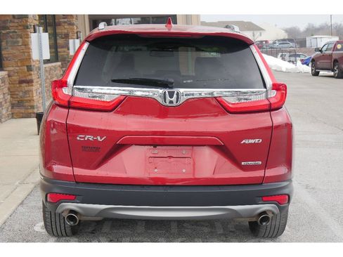 Used 2019 Honda CR-V Touring image 4