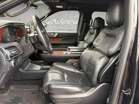 Used 2020 Lincoln Navigator L Reserve w/ Equipment Group 208A Reserve image 19