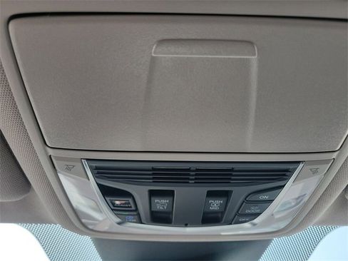 Used 2024 Acura MDX SH-AWD w/ Advance Package image 35