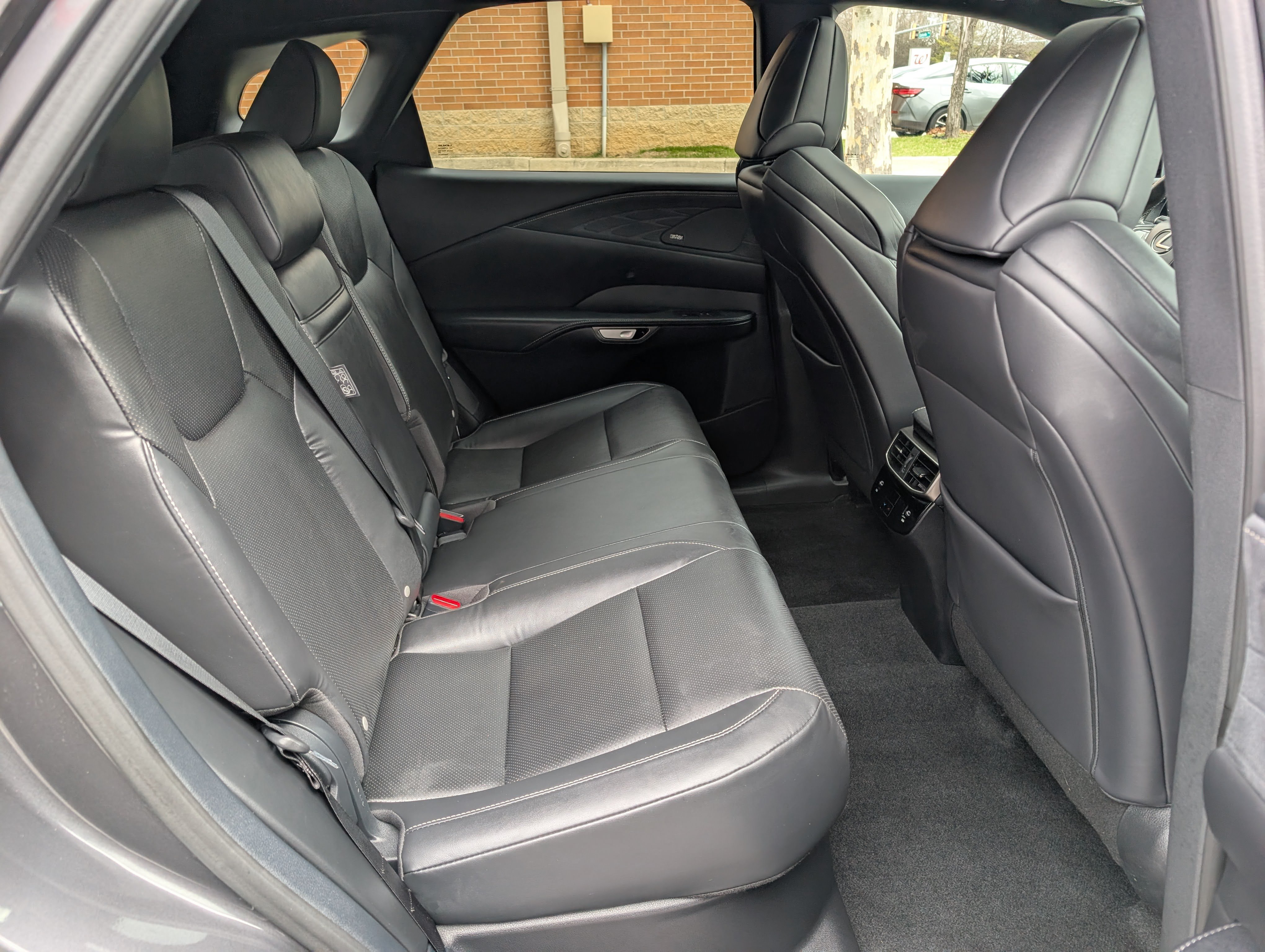 Used 2024 Lexus RX 350 F Sport w/ Convenience Package AWD/4WD image 13