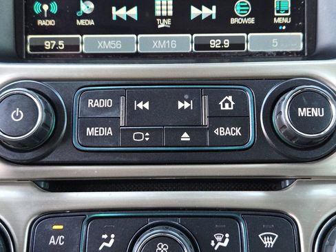 Used 2020 GMC Yukon Denali w/ Open Road Package image 23