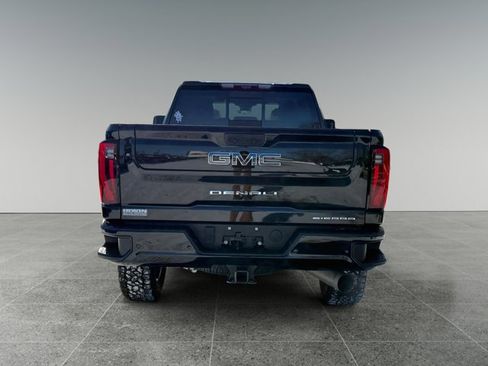 Certified 2024 GMC Sierra 2500 Denali Ultimate image 4
