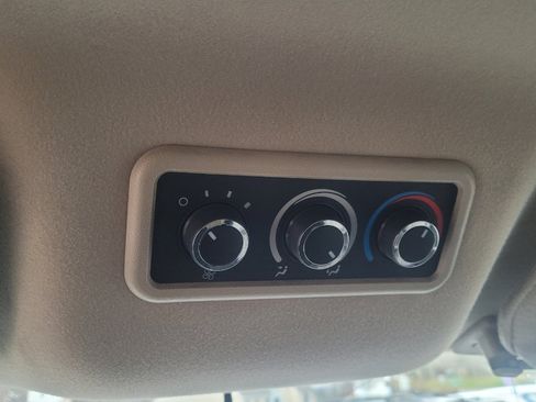 Used 2015 Chevrolet Express 3500 LT w/ LT Preferred Equipment Group image 15