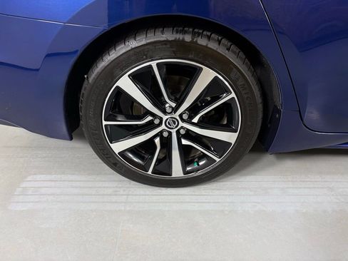 Used 2021 Nissan Maxima 3.5 SV w/ Floor Mat Group image 11