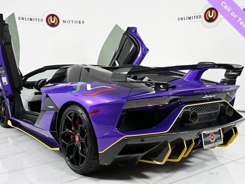 Used 2021 Lamborghini Aventador SVJ image 19