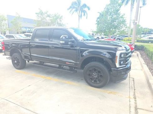 Used 2024 Ford F250 Lariat w/ Lariat Ultimate Package AWD/4WD image 2
