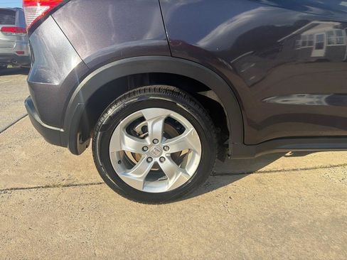 Used 2016 Honda HR-V EX image 35