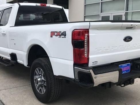 Certified 2023 Ford F350 Lariat w/ FX4 Off-Road Package image 19