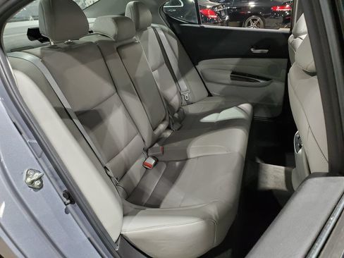 Used 2015 Acura TLX V6 w/ Technology Package FWD image 21