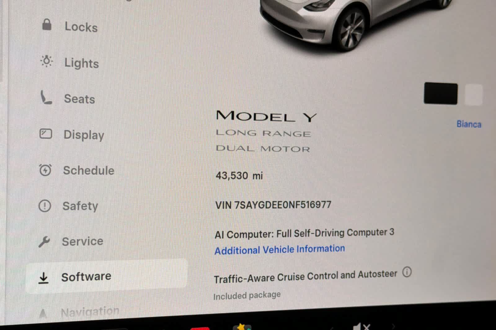 Used 2022 Tesla Model Y Long Range AWD/4WD image 28