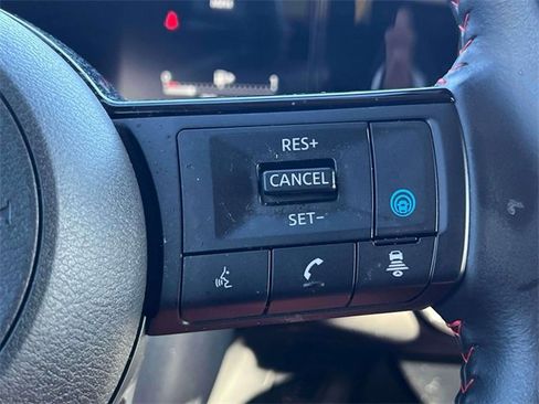 Used 2025 Nissan Kicks SR image 21