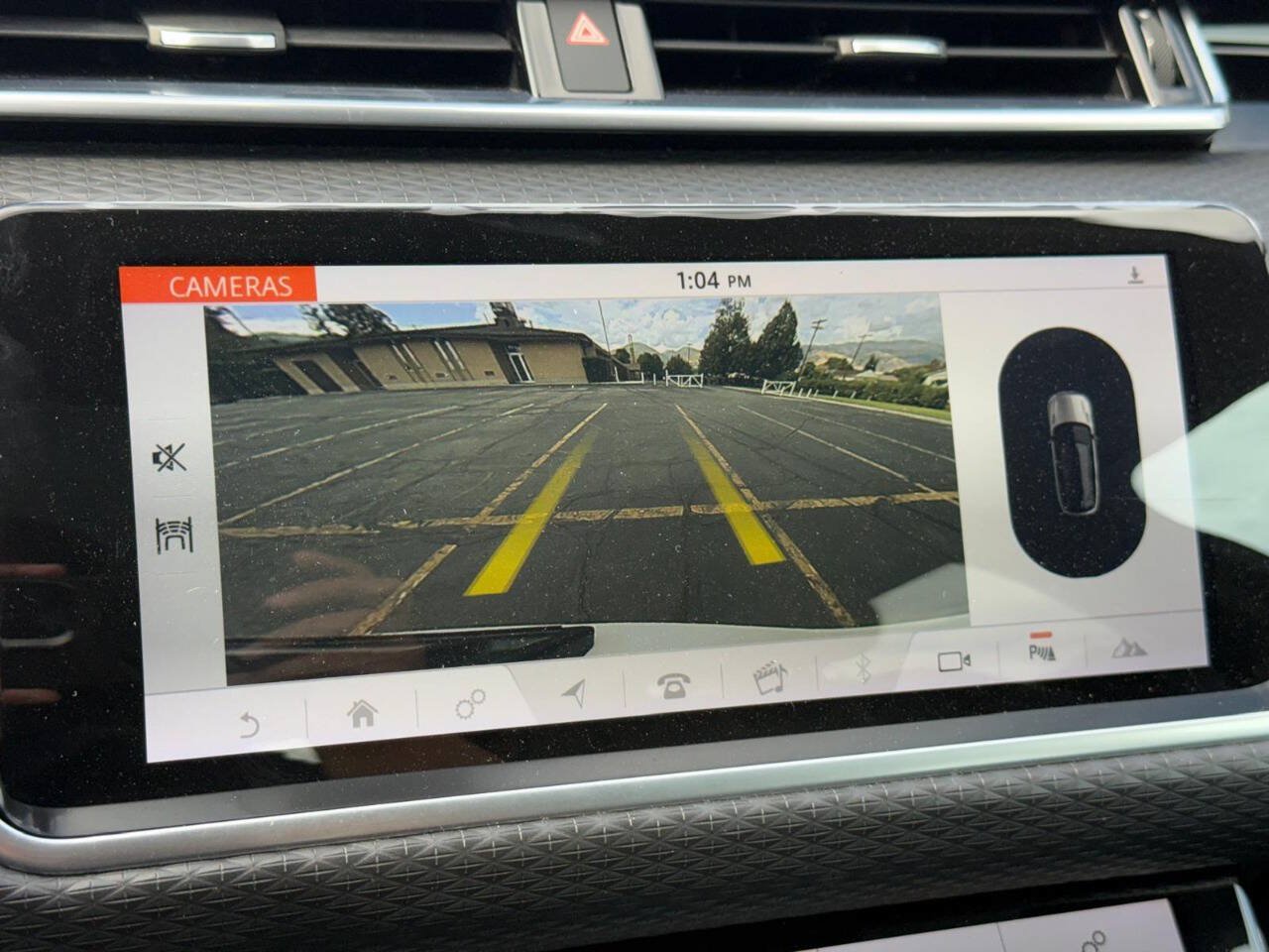 Used 2018 Land Rover Range Rover Velar S AWD/4WD image 13