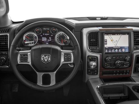 Used 2017 RAM 1500 Laramie w/ Convenience Group AWD/4WD image 10