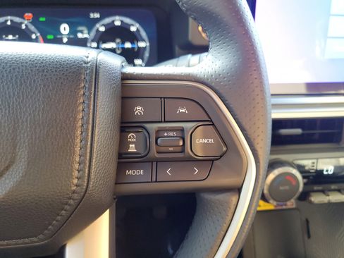 Used 2025 Toyota 4Runner TRD Off-Road Premium image 22