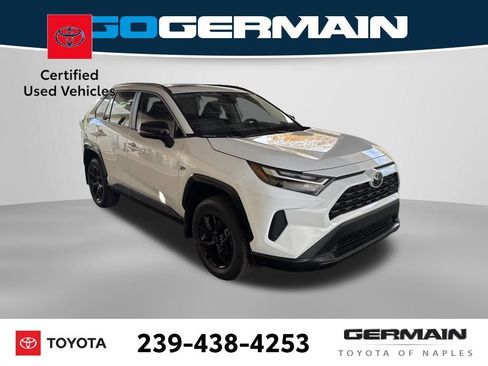 Used 2025 Toyota RAV4 XLE image 10