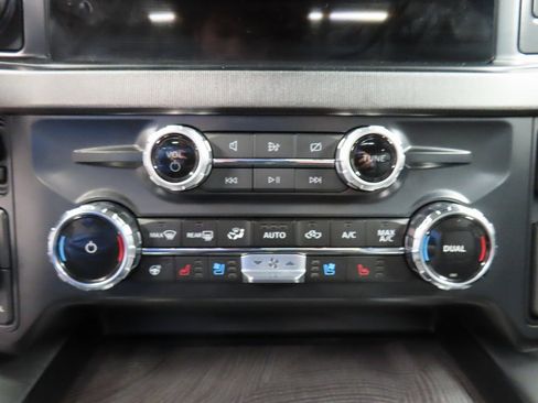 Used 2024 Ford F250 Platinum w/ FX4 Off-Road Package image 55