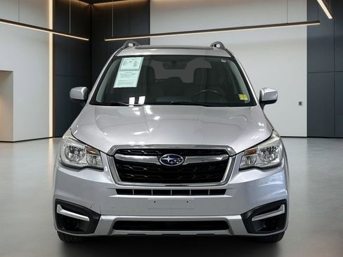 Used 2018 Subaru Forester 2.5i Premium w/ Protection Package #1 AWD/4WD image 9
