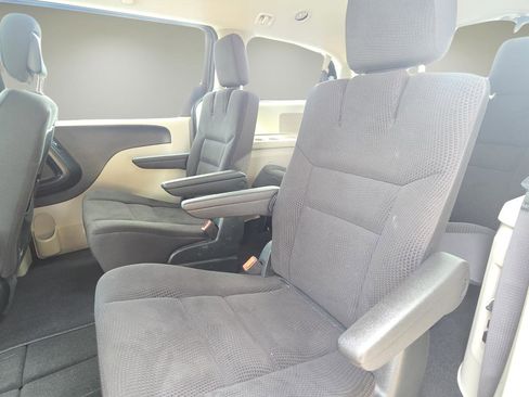 Used 2017 Dodge Grand Caravan SE w/ Power Window Group image 22