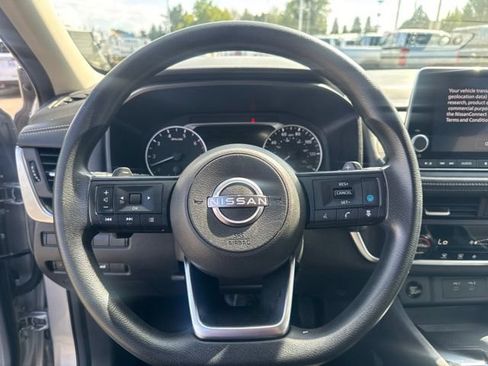 Used 2024 Nissan Rogue SV AWD/4WD image 21