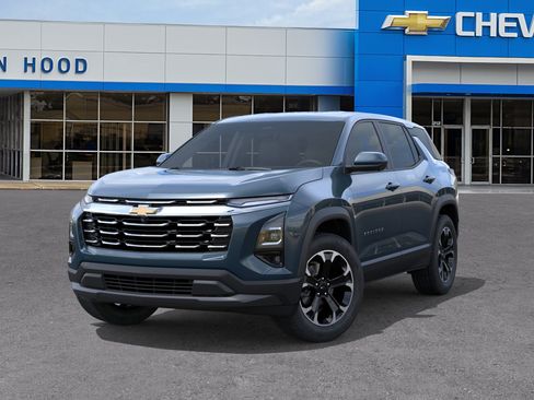 New 2026 Chevrolet Equinox LT w/ Convenience Package II FWD image 6