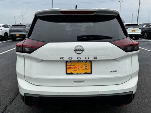 Certified 2025 Nissan Rogue S AWD/4WD image 4