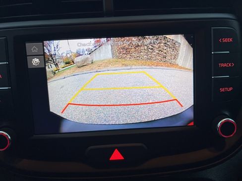 Used 2022 Kia Soul LX image 19