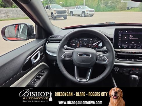 Used 2025 Jeep Compass Limited AWD/4WD image 16