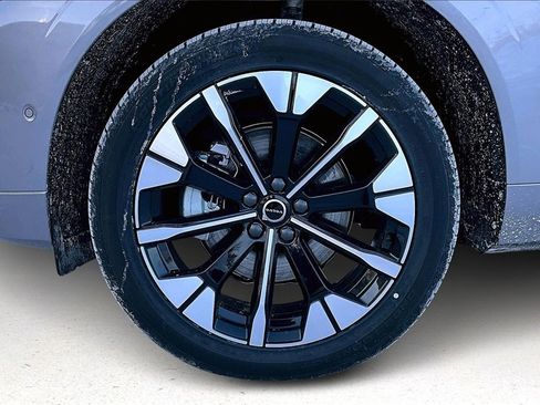 New 2026 Volvo XC60 B5 Plus w/ Climate Package image 13