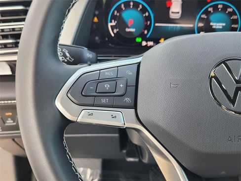 New 2026 Volkswagen Atlas Cross Sport SE image 16