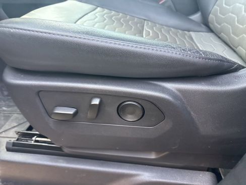 Certified 2024 Chevrolet Silverado 2500 ZR2 w/ Technology Package image 5