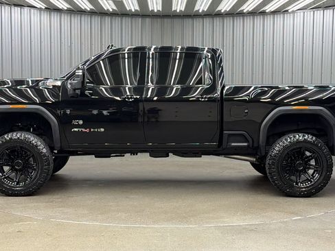 Used 2026 GMC Sierra 2500 AT4 AWD/4WD image 2