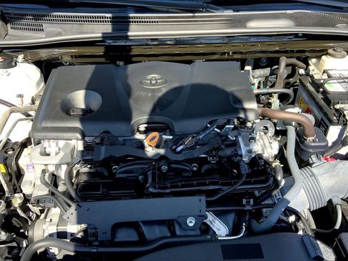 Used 2021 Toyota Camry SE w/ Convenience Package image 31