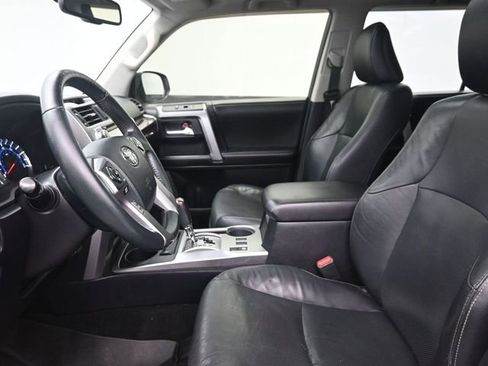 Used 2016 Toyota 4Runner Limited image 16