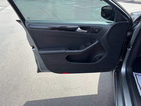 Used 2016 Volkswagen Jetta SEL w/ Lighting Package FWD image 26
