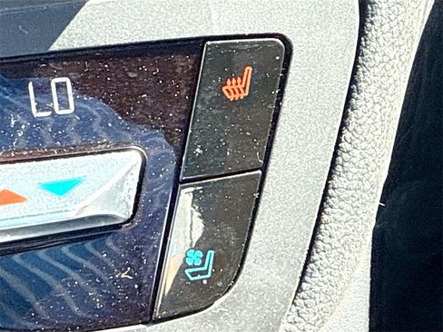 Used 2020 Ford Explorer ST w/ Premium Technology Package image 22