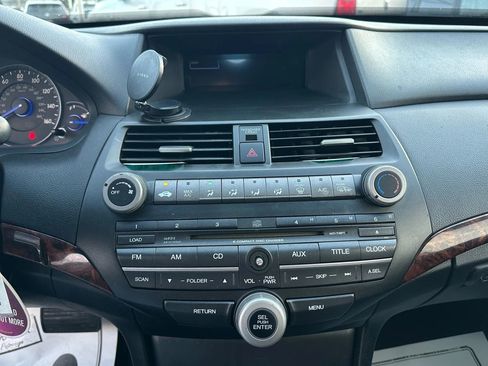 Used 2012 Honda Crosstour EX image 25