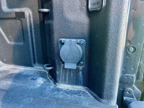 Used 2022 Chevrolet Silverado 1500 LTZ w/ LTZ Premium Package image 14