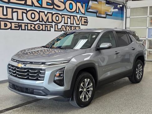 Used 2026 Chevrolet Equinox LT AWD/4WD image 1