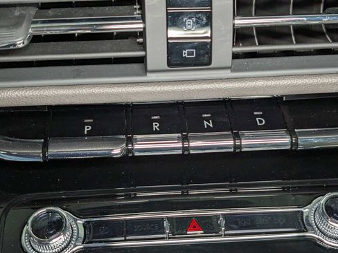 Certified 2022 Lincoln Corsair AWD w/ Premium Package image 33