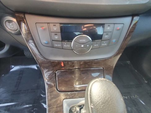 Used 2013 Nissan Sentra SL w/ Leather Pkg FWD image 20