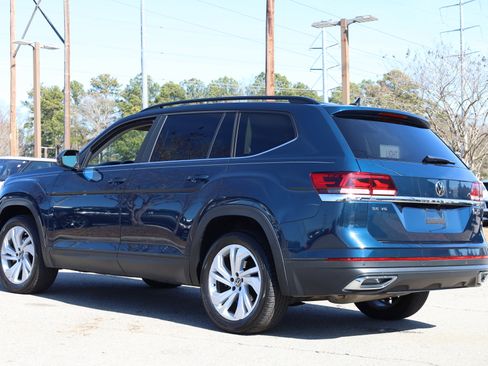 Used 2021 Volkswagen Atlas SE image 2