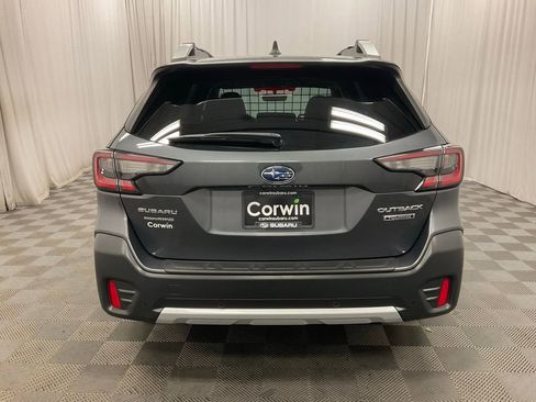 Used 2022 Subaru Outback Touring image 5