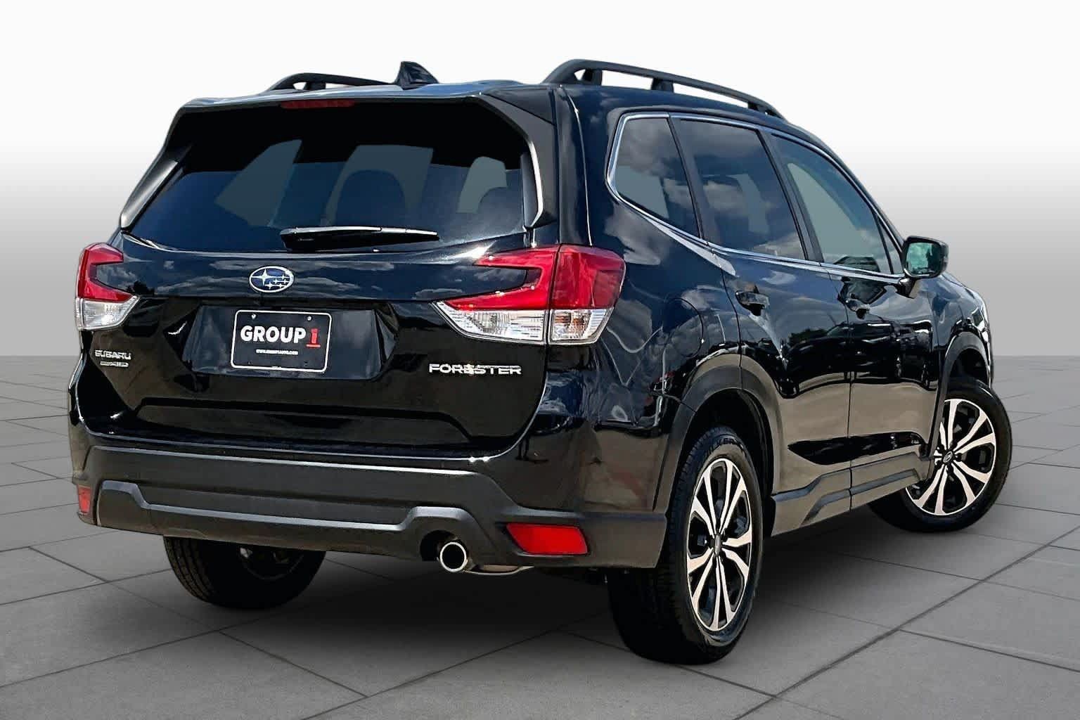 Used 2023 Subaru Forester Limited AWD/4WD image 13