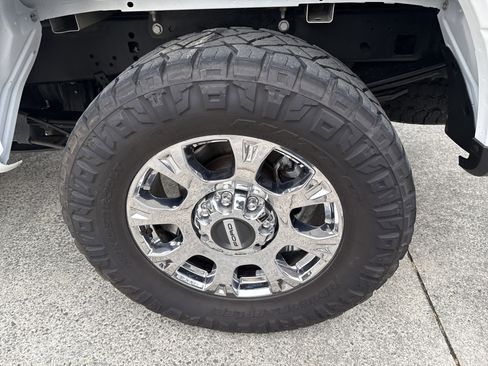 Used 2021 Ford F250 Lariat w/ Chrome Package image 21