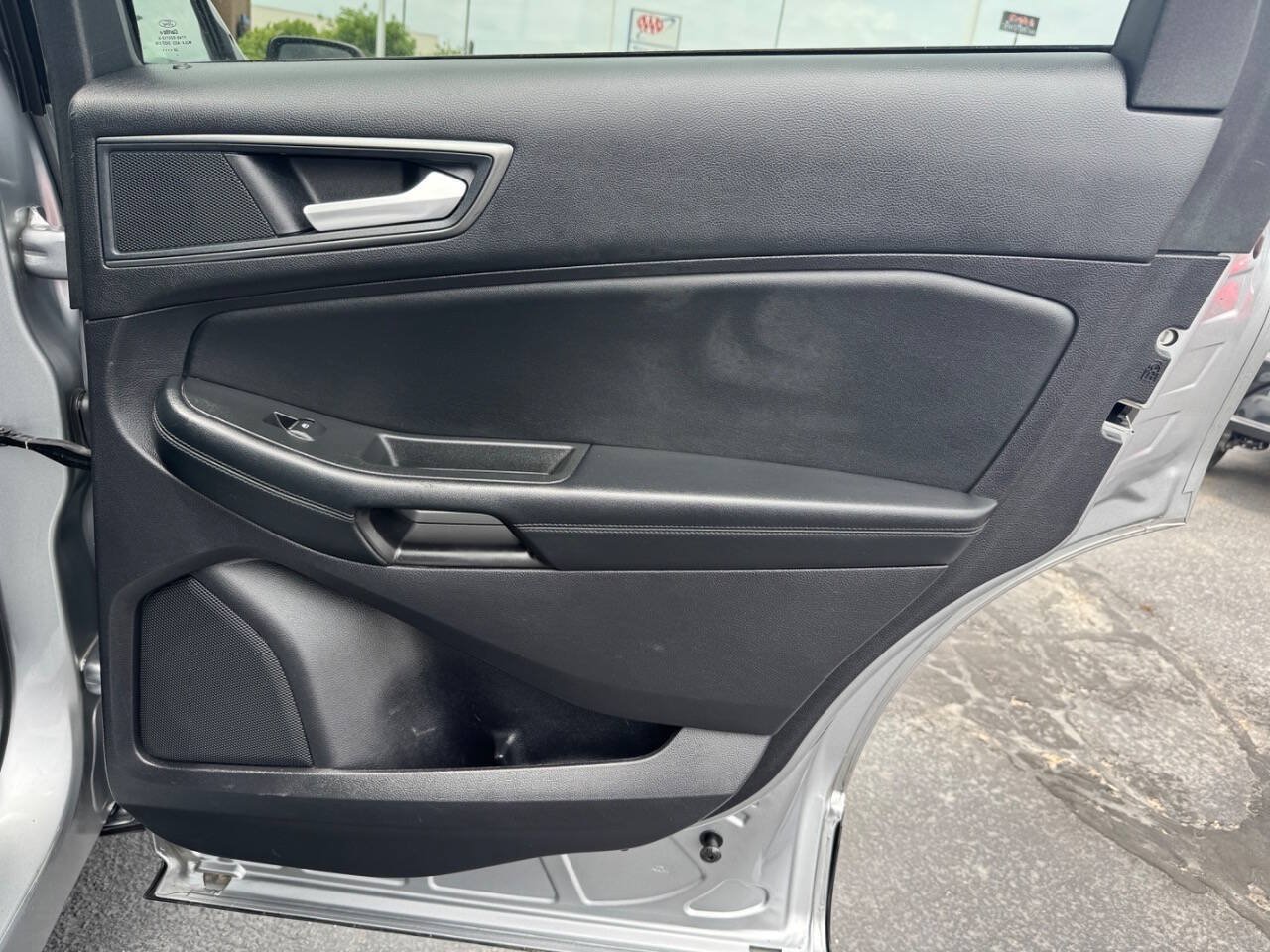 Used 2020 Ford Edge SE AWD/4WD image 21