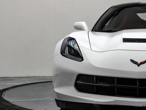 Used 2016 Chevrolet Corvette Stingray Coupe w/ Carbon Flash Badge Package RWD image 37