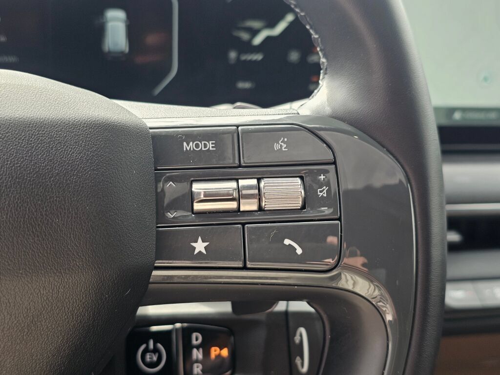 Certified 2024 Kia EV9 GT-Line AWD/4WD image 38
