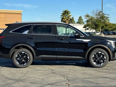 New 2026 Kia Sorento S w/ S Panoramic Sunroof Package AWD/4WD image 3